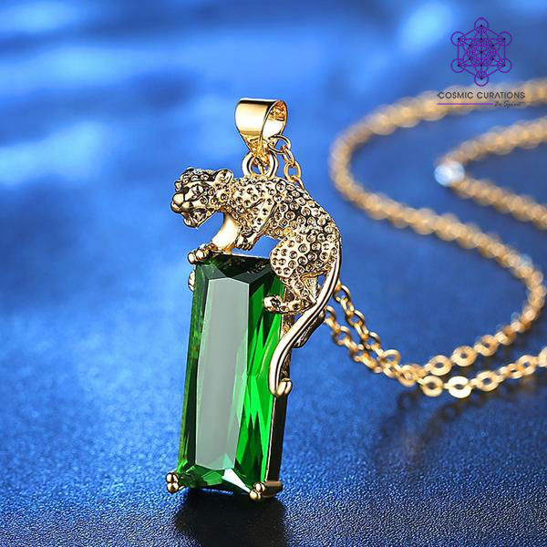 emerald-leopard-crystal-necklace-cosmic-curations