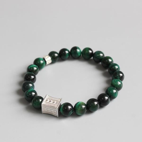 tibetan-green-cobra-eye-stone-bead-charm-bracelet
